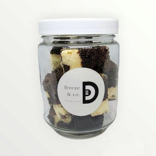 Tuxedo Cake Bites Freeze Dried 100g